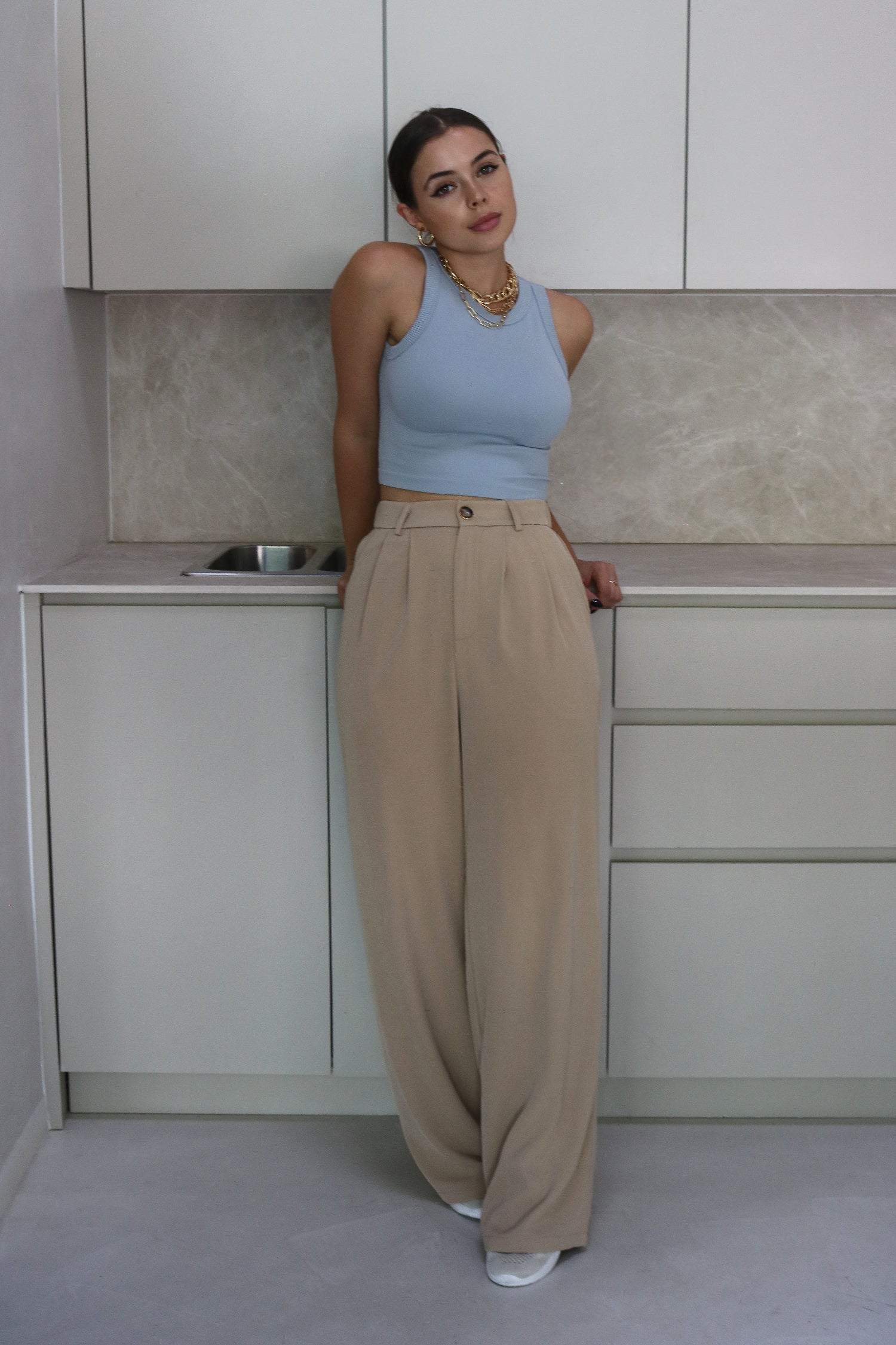 Ribbed Muscle Tank Top in Dusty Blue. Scarlette The Label, an online fashion boutique for women.
