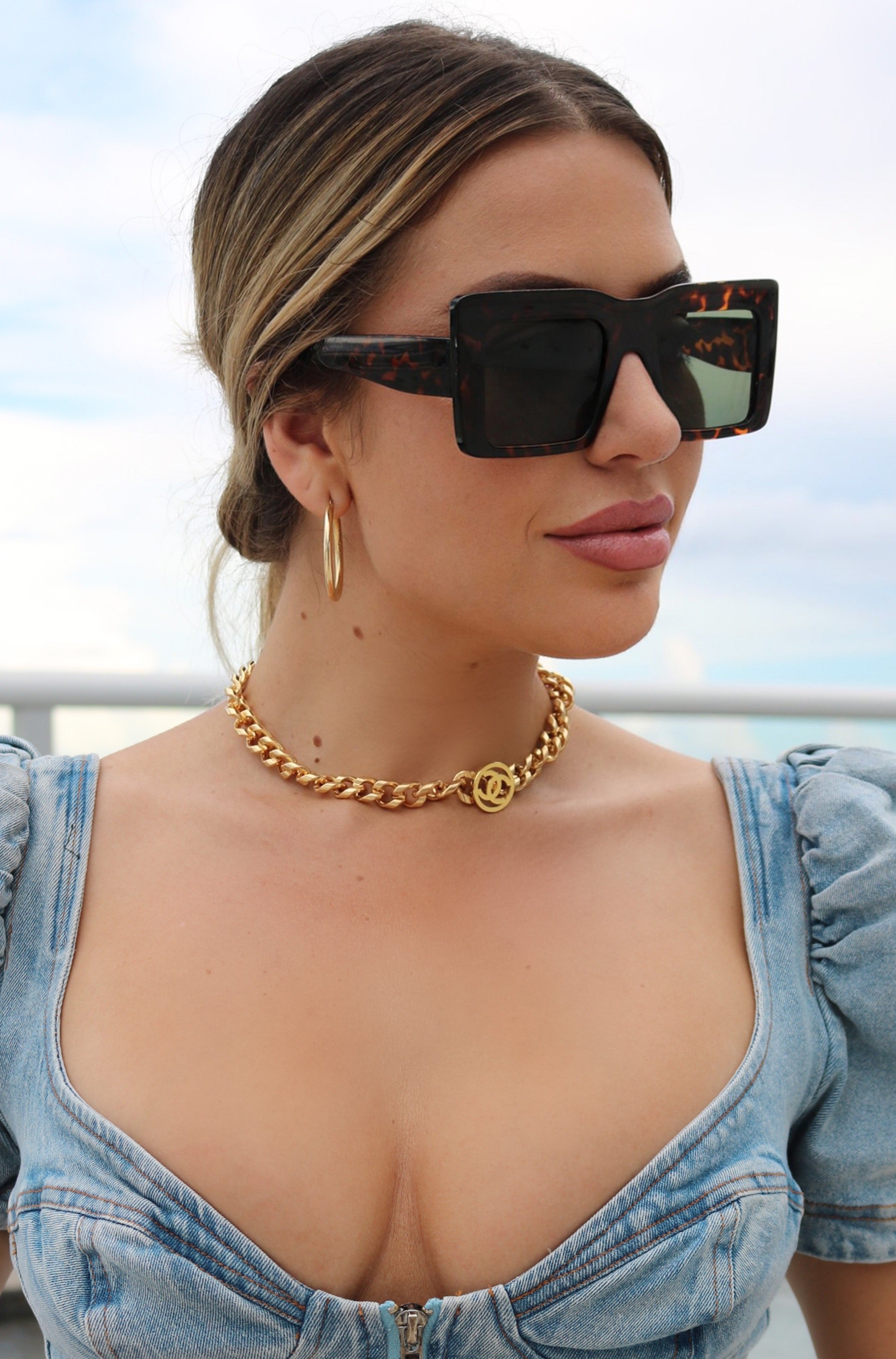 Color: Tortoise (Brown) Monotone Oversized Square Sunglasses Thick Framed Rims and Thick Temples